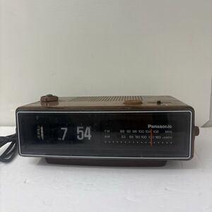 Untested Parts Panasonic RC-6030 Flip Clock AM FM Radio Groundhog Day Faux wood